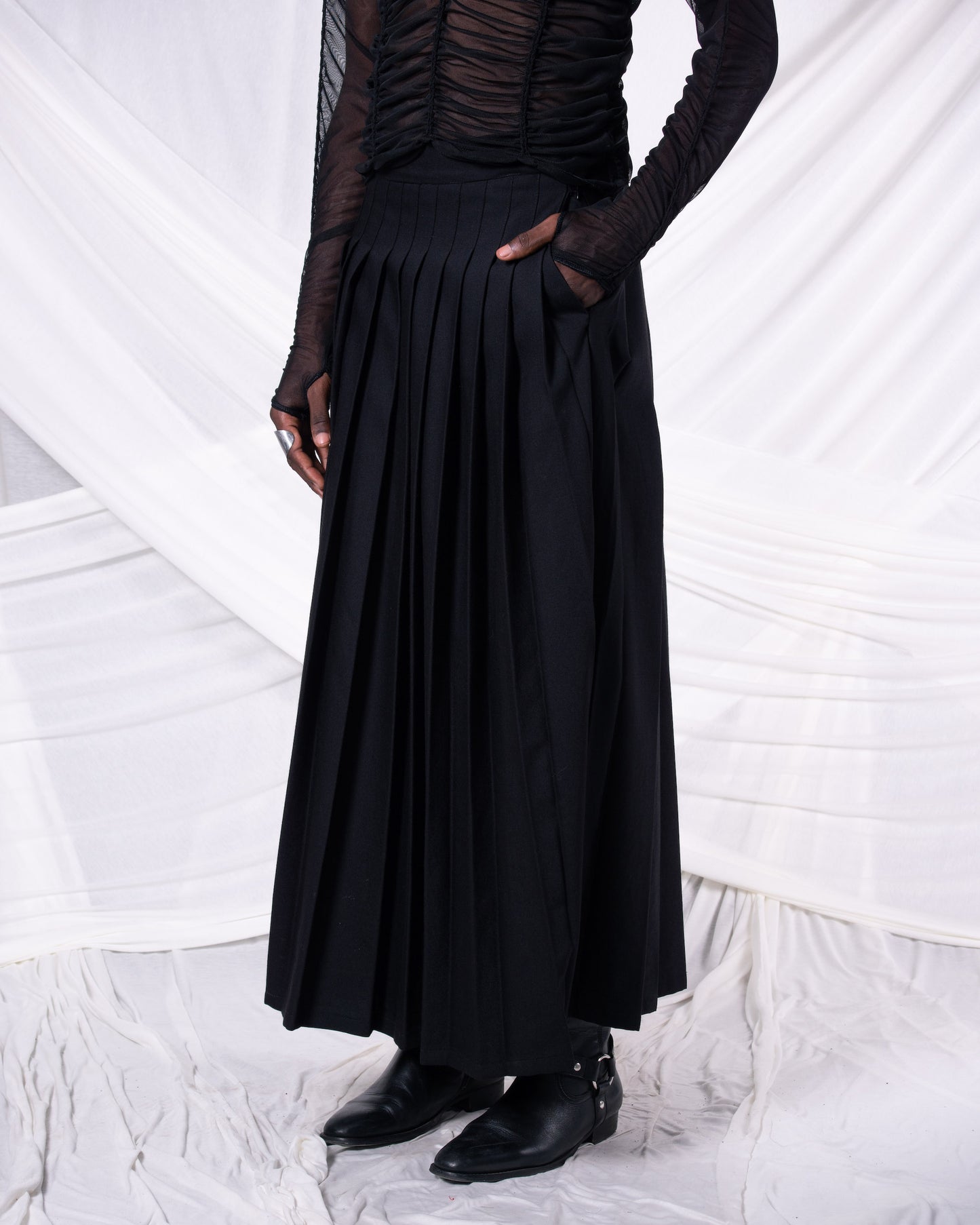 Xeneth Black Skirt